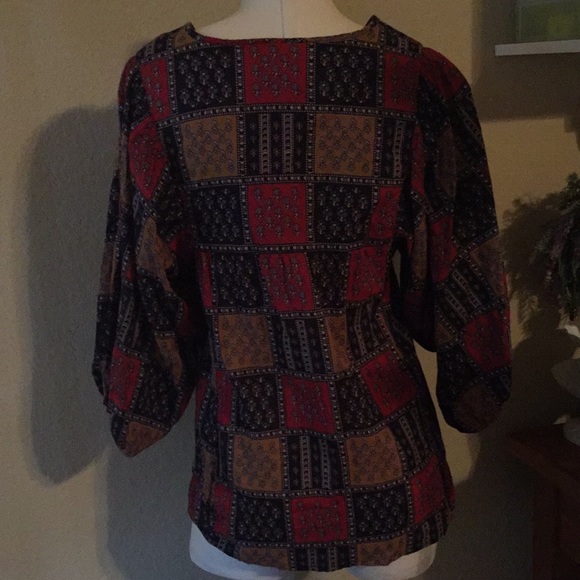 🚫 SOLD 🚫 Anthropologie patterned blouse - Picture 2 of 2